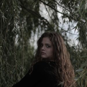 Meet your Posher, Elisa